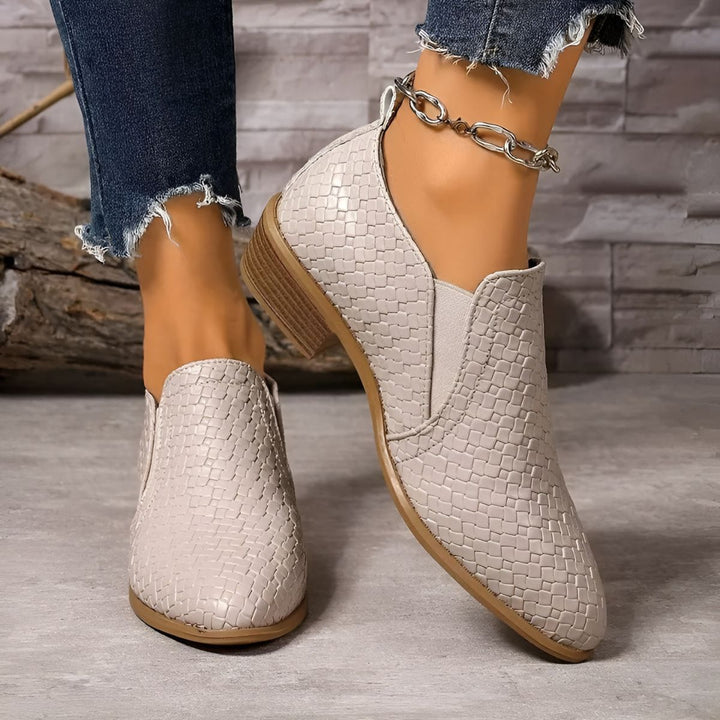 Alexia – Elegant & Comfortable Oxford Shoes