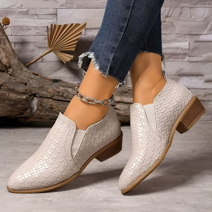 Alexia – Elegant & Comfortable Oxford Shoes