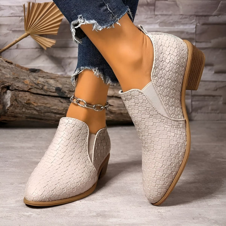 Alexia – Elegant & Comfortable Oxford Shoes