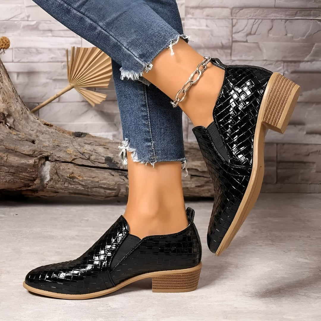 Alexia – Elegant & Comfortable Oxford Shoes