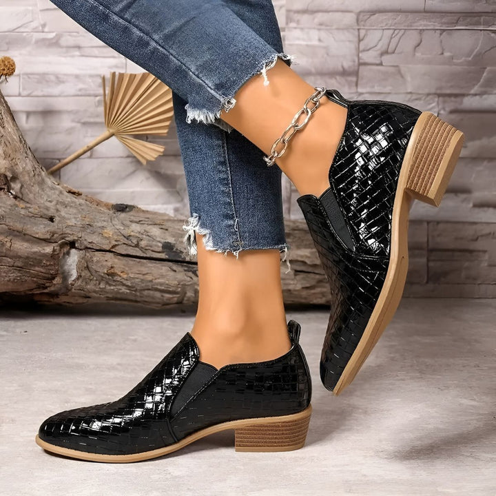 Alexia – Elegant & Comfortable Oxford Shoes